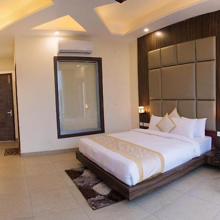 The Darien Resort Belparāo Exterior photo